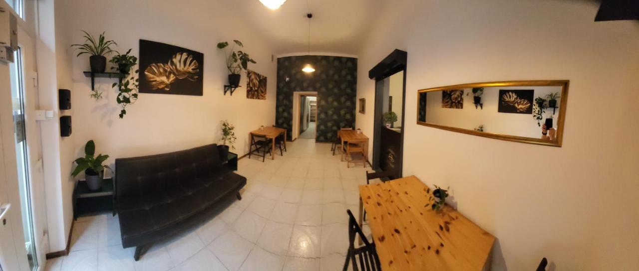 Hostel Cinnamon Krakau Buitenkant foto