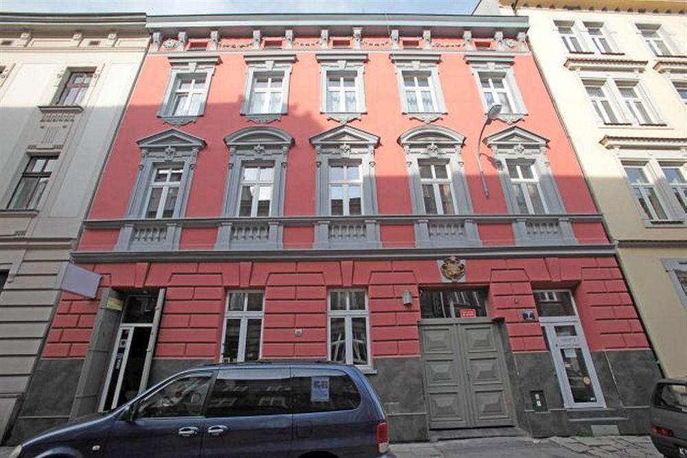 Hostel Cinnamon Krakau Buitenkant foto